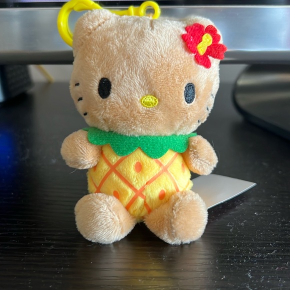 Hello Kitty Other - Tan Hello kitty Hawaii plush keychain